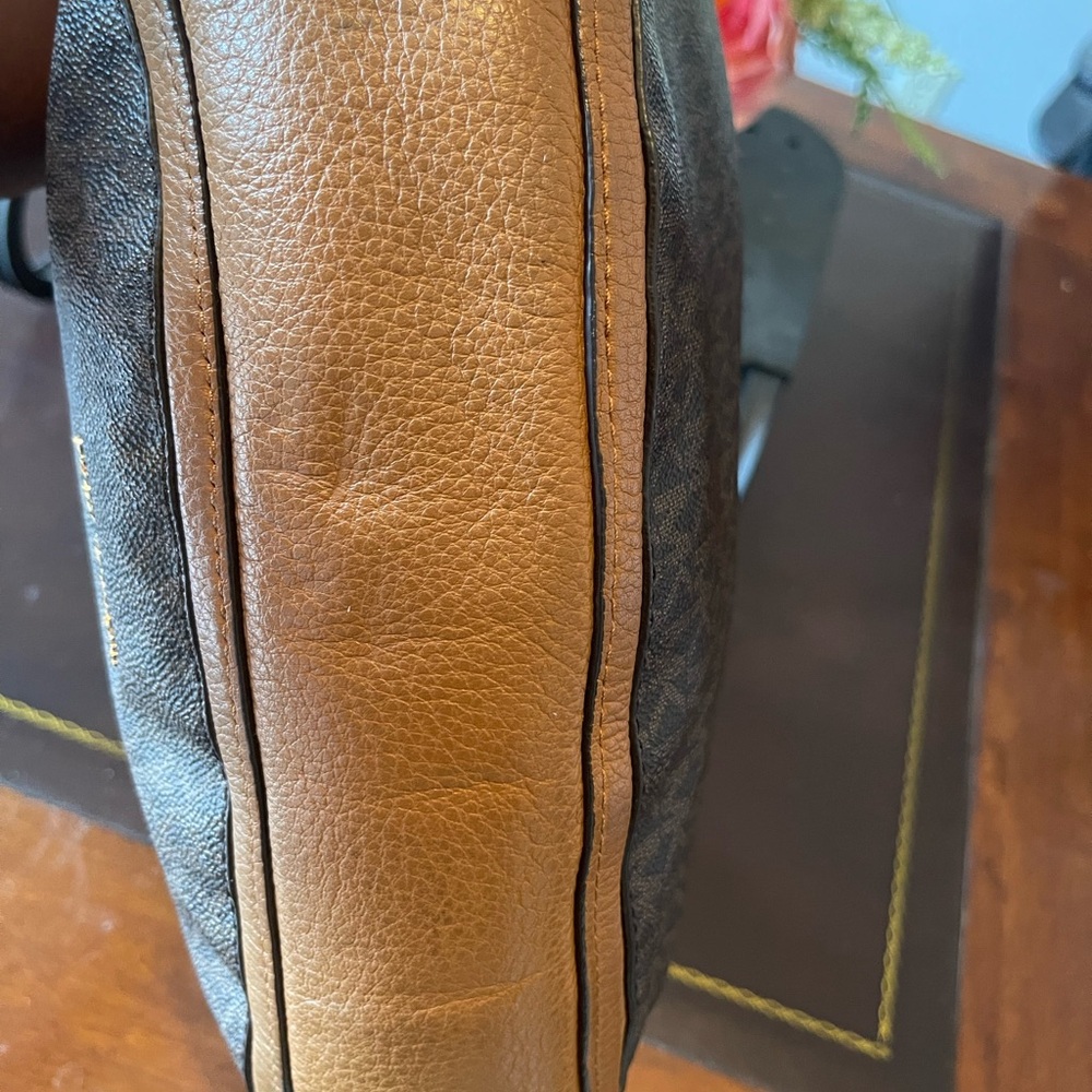 Michael Kors - Picture 5 of 7